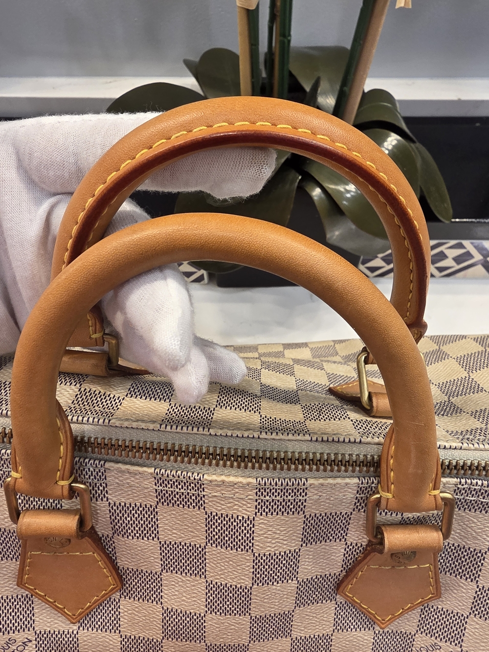 Louis Vuitton Damier Azur Satchel in Cream and Tan - Picture 16 of 16